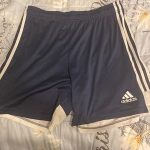 Adidas’s mens shorts large navy blue